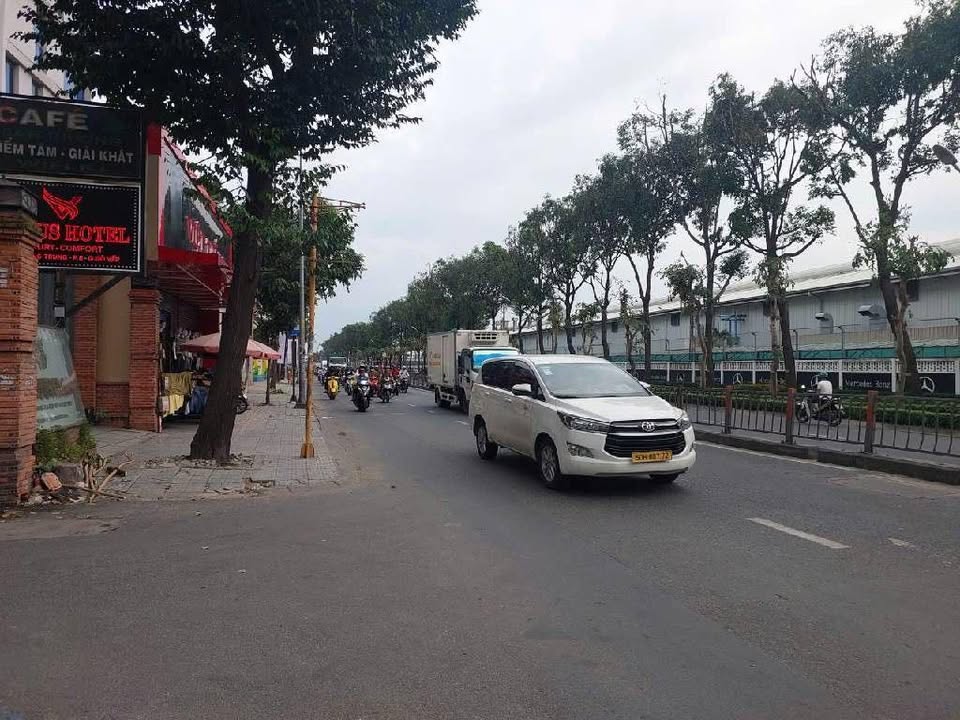 Nhà phố Gò Vấp 27m² giá 3 tỷ - Vị trí đắc địa gần Mercedes-Benz!