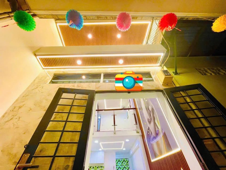 Nhà Gò Vấp 18m² giá 2.39 tỷ - Sổ hồng riêng, vào ở ngay!