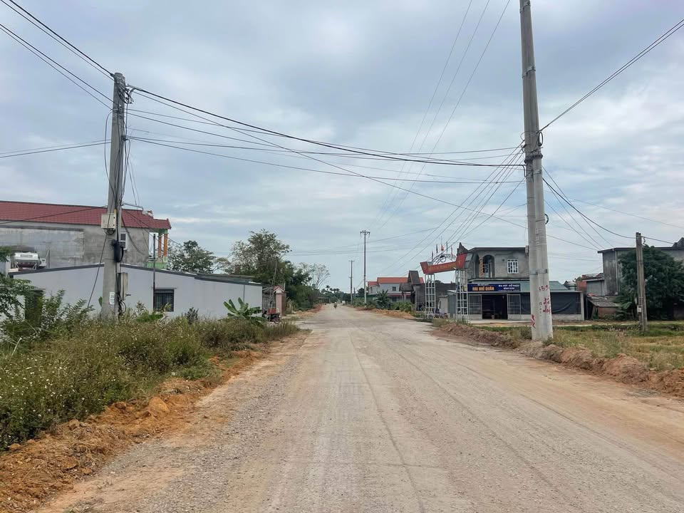 Đất nền liền kề tại Quảng Long, Hải Hà, 150m² chỉ 1 tỷ - Cơ hội đầu tư tuyệt vời!