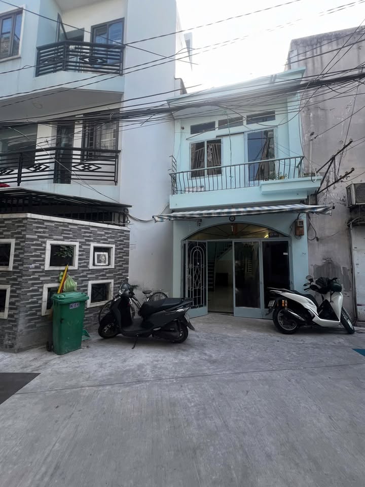 Nhà hẻm xe hơi Trường Chinh, Tân Bình 25m² giá 3.7 tỷ - Sổ hồng chính chủ!