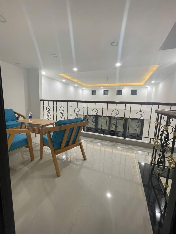 Nhà nguyên căn cho thuê tại đường Nguyễn Huệ, Phú Mỹ - 4 phòng ngủ, giá thỏa thuận!