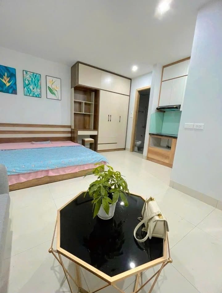 Cho thuê phòng studio tại Trung Kính, Cầu Giấy - Giá 6 triệu/tháng, thang máy tiện lợi!