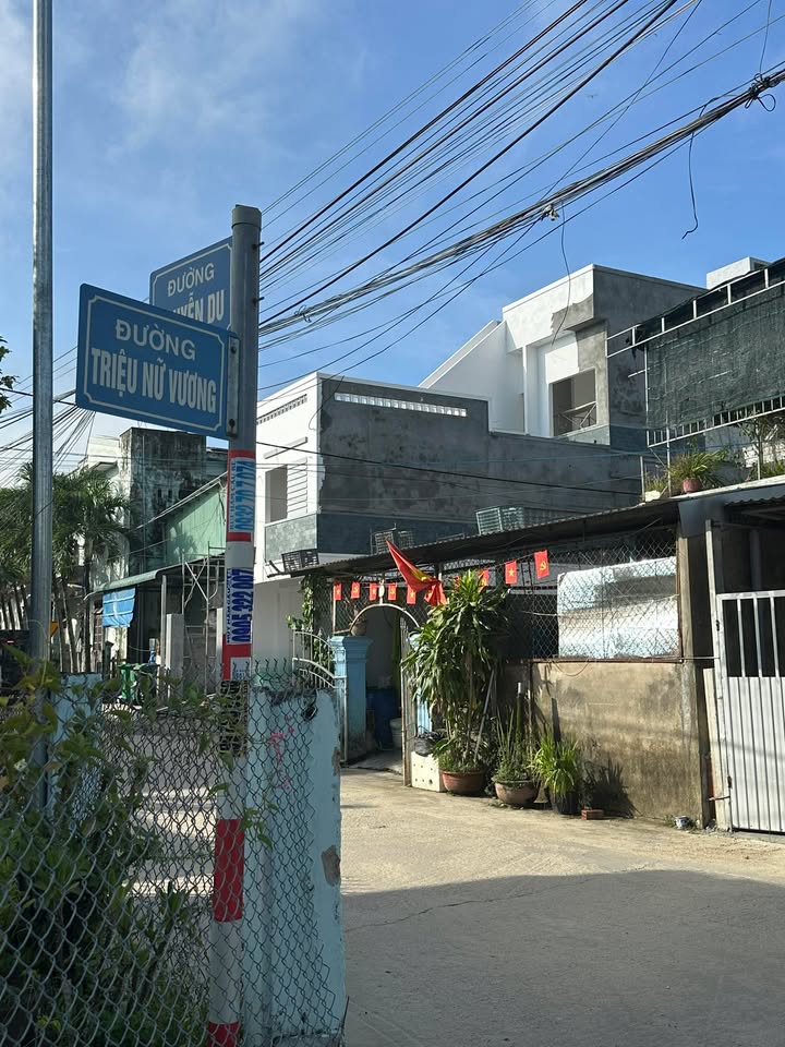 Đất nền mặt tiền Triệu Nữ Vương, Duy Xuyên 210m² giá 1 tỷ - Cơ hội đầu tư tuyệt vời!