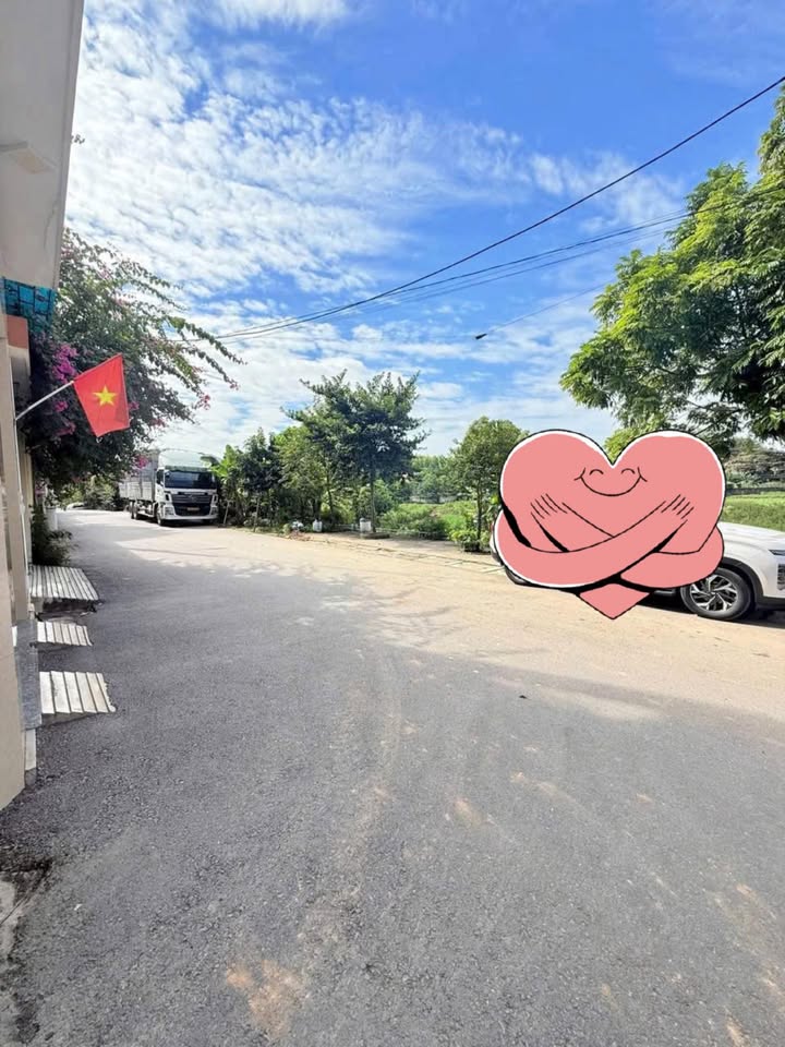 Đất nền Thôn Riễu, Dĩnh Trì, Bắc Giang 100m² giá 2.1 tỷ - Cơ hội đầu tư hiếm có!