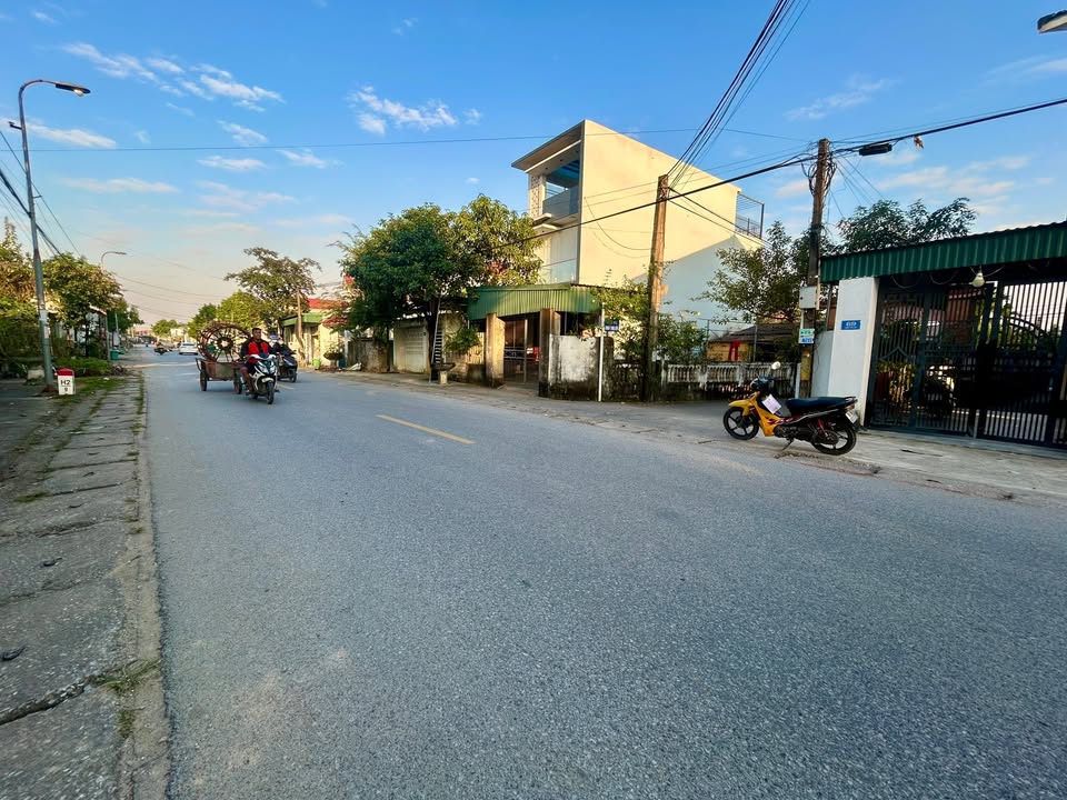 Nhà 3 tầng mới xây tại xã Đồng Tiến, 112m² giá 2.6 tỷ - Chính chủ bán gấp!