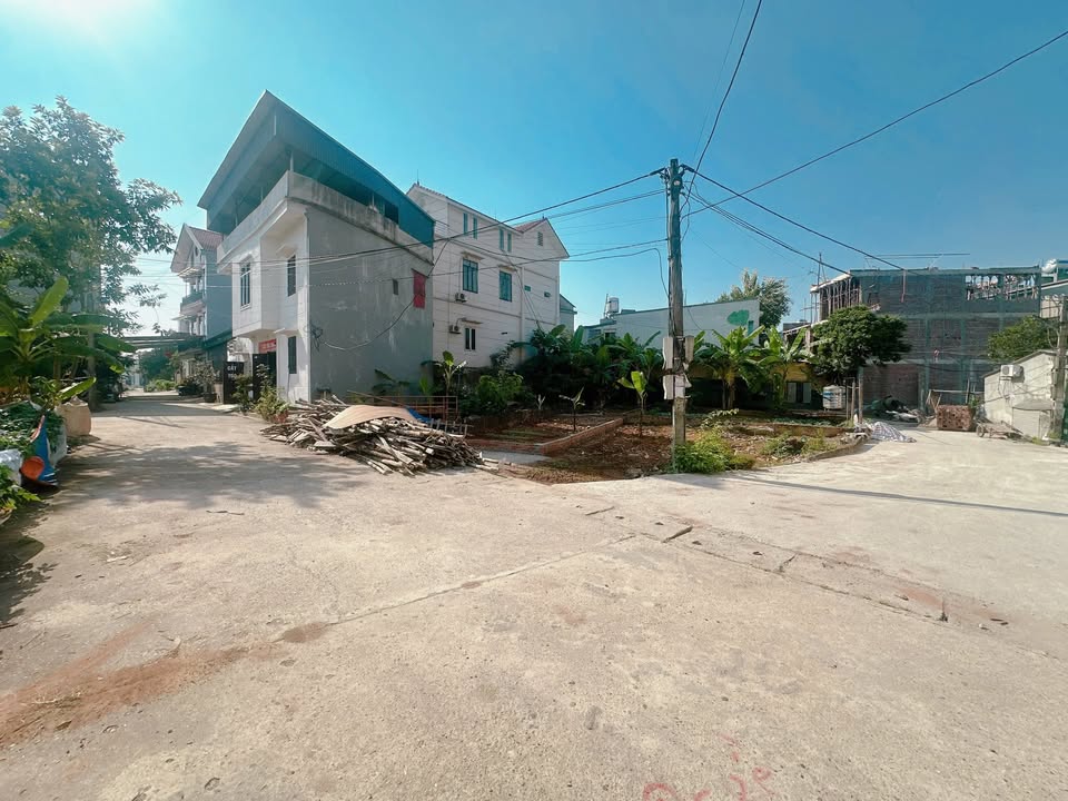 Đất Đồi Măng - Thanh Miếu 71.2m² giá 3 tỷ - Vị trí đắc địa gần trung tâm!