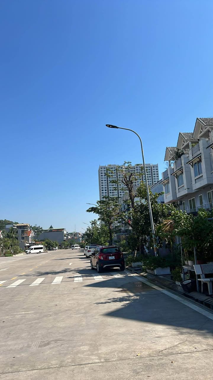 Nhà phố 4 tầng khu liền kề San Hô, Hùng Thắng, Hạ Long 102m² giá 70 tỷ - Đầu tư sinh lời!