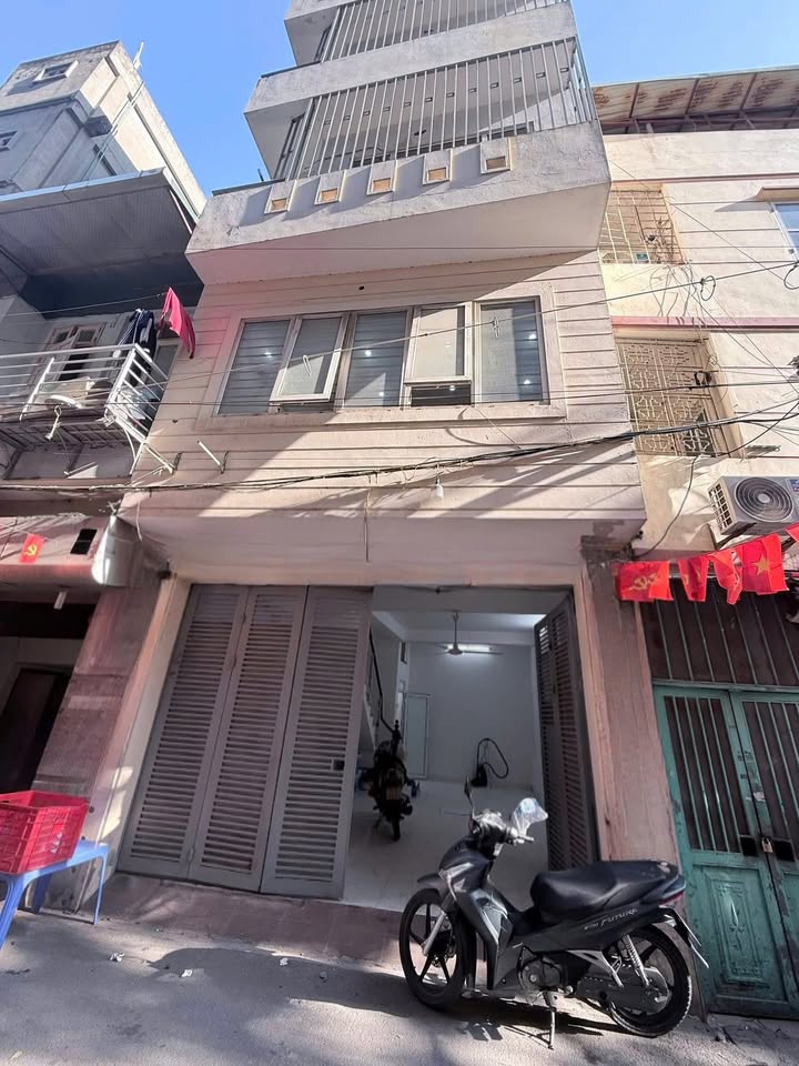 Nhà nguyên căn 4 tầng Xuân La, Tây Hồ, 55m² giá 18.5 triệu - Sẵn sàng cho thuê!
