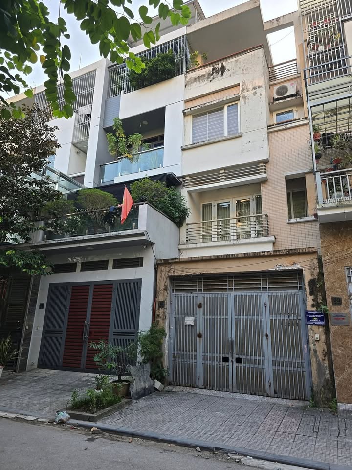 Townhouse liền kề KĐT Văn Khê 80m² giá 19 tỷ - Kinh doanh đa ngành nghề