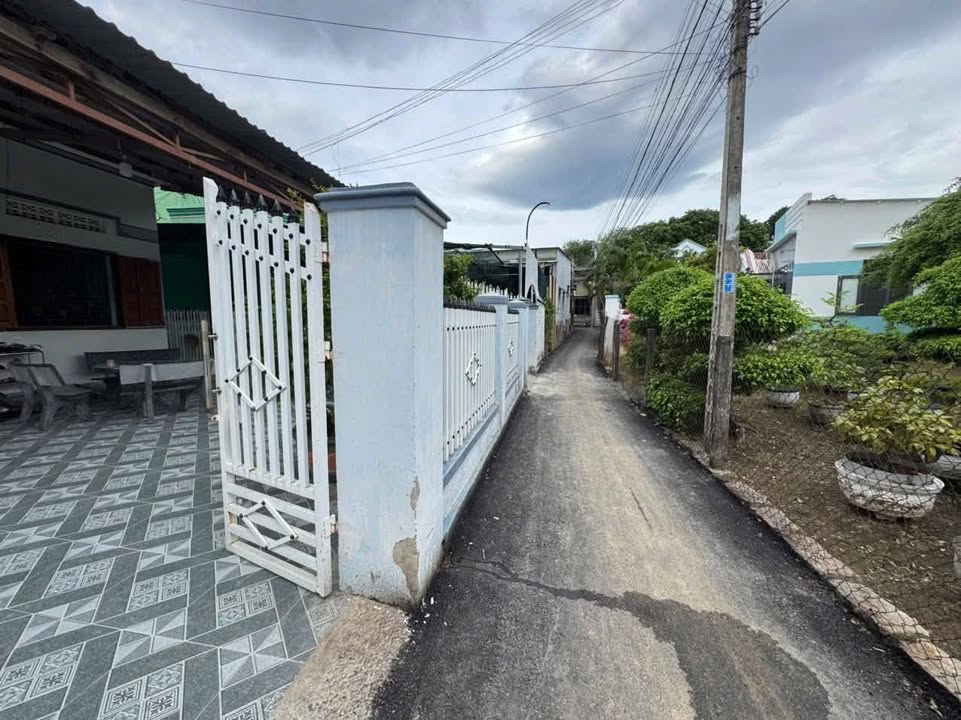 Nhà 393m² tại Cam Phú, Cam Ranh - Giá 3.15 tỷ - Chủ cần bán gấp!