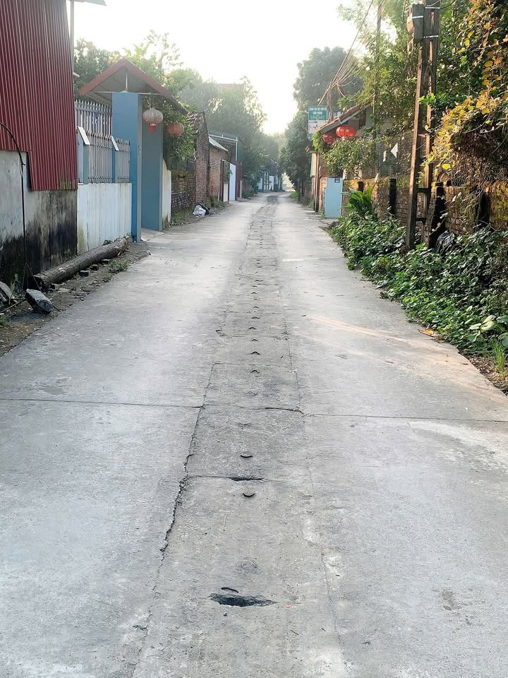 Đất nền thổ cư 80m² tại Xuân Mai, Chương Mỹ giá chỉ 2 tỷ - Lô góc đẹp, tiện ích gần kề!