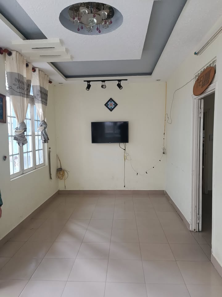 Nhà cho thuê đường Nguyễn Trung Trực, Đà Lạt 4PN giá 6 triệu - Không gian sống lý tưởng!