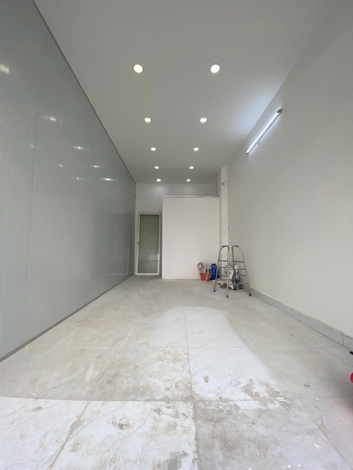 Cho thuê mặt bằng kinh doanh tự do Nguyễn Thái Bình, Tân Bình 22m² - Lối đi riêng, WC khép kín!