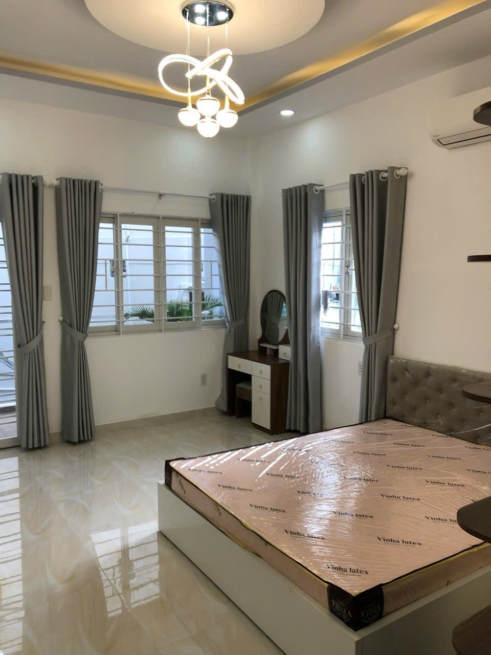 Nhà Căn Góc Quận 5 - 57m² giá 9.3 tỷ - Đang cho thuê ổn định 400 triệu/năm!