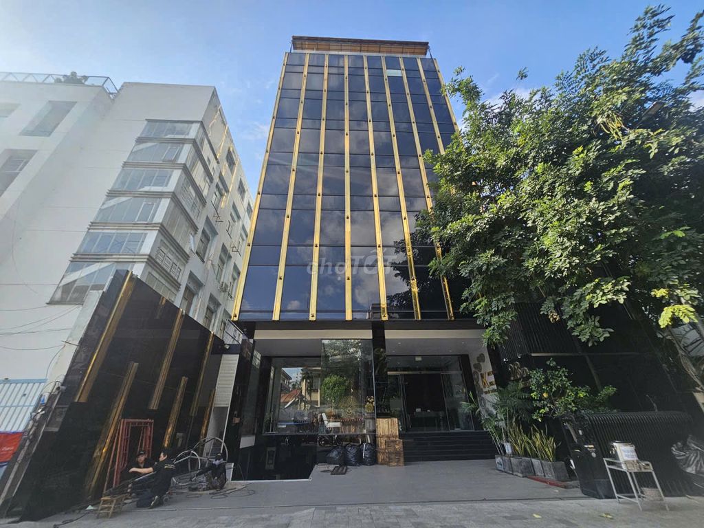 Building cho thuê mặt tiền đường Phan Đăng Lưu, quận Phú Nhuận, diện tích 300m², giá 150 triệu/tháng - Vị trí đắc địa cho mọi ngành nghề!