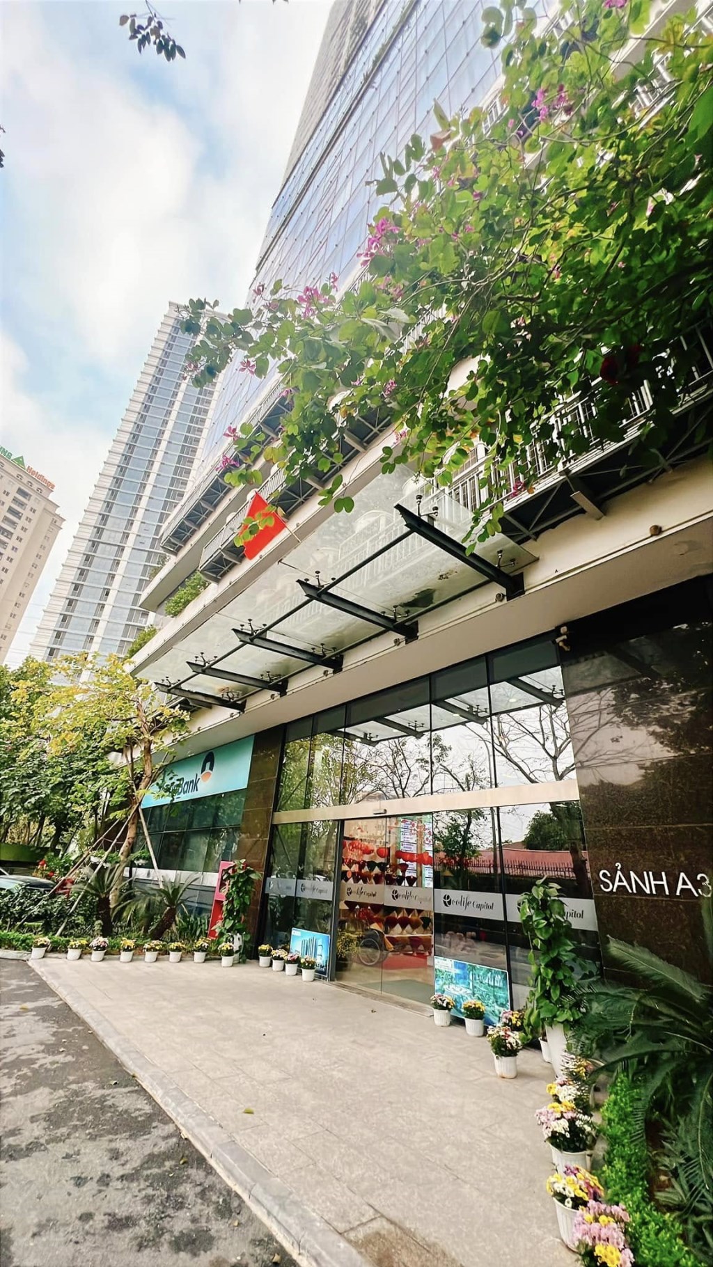 Căn hộ 3 ngủ Ecolife Capitol 112m² giá 9.3 tỷ - Nội thất đầy đủ, sẵn sàng ở ngay!