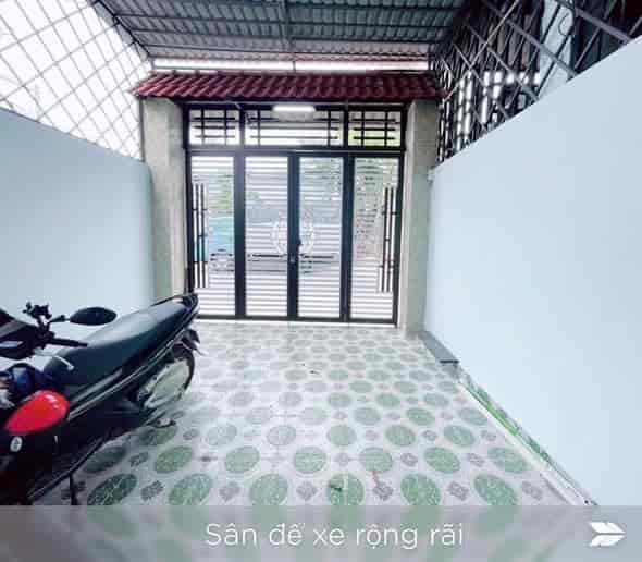 Nhà mặt tiền KDC Bình Dân, Hiệp Bình 110m² giá 13.5 triệu - Nhà trống bàn giao ngay!