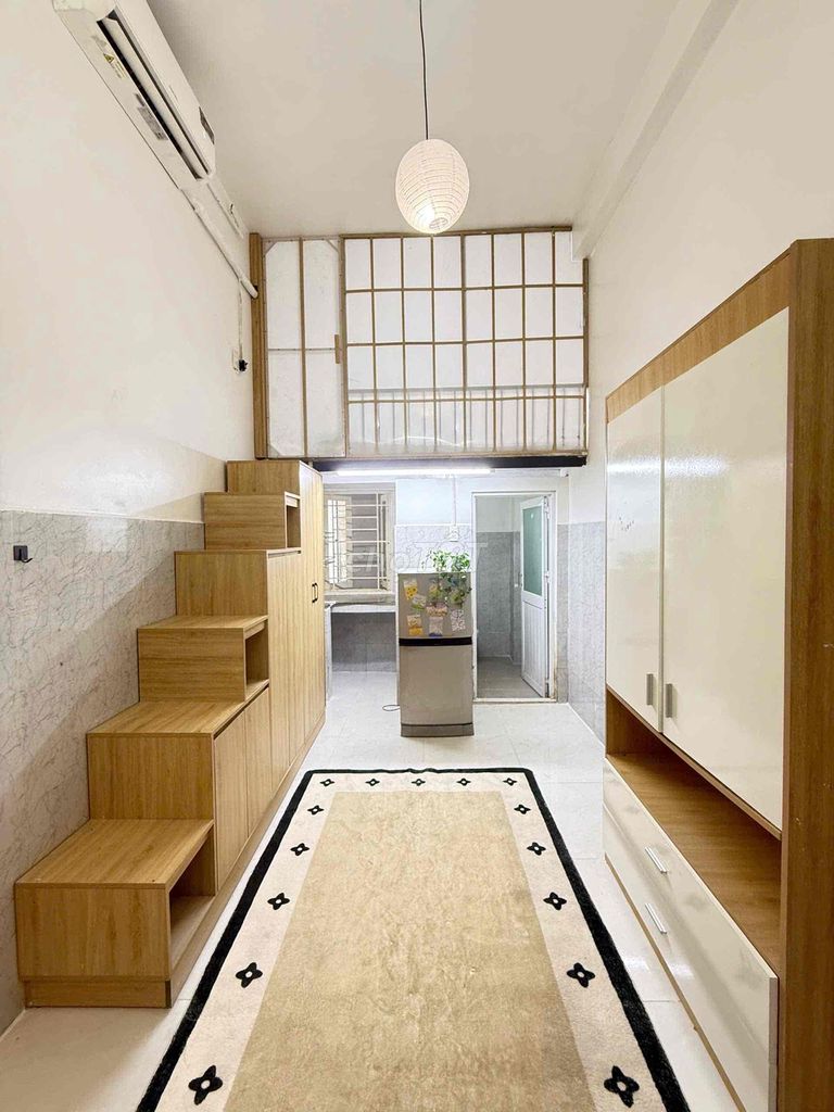 Căn hộ Duplex gác cao 2m đường Âu Cơ, giá 3.8 triệu - Thang máy, pet thoải mái!