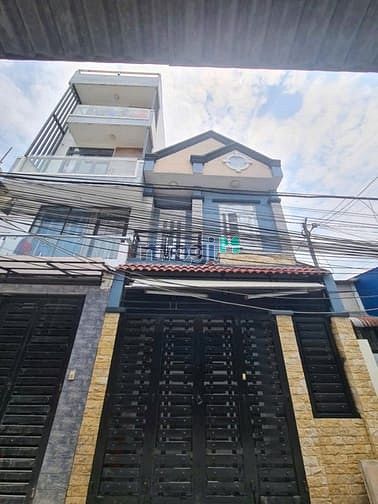 Nhà cho thuê Thạnh Lộc 15, Quận 12, Diện tích 120m², Giá 6.5 triệu - Nhà mới sơn lại, vào ở ngay!