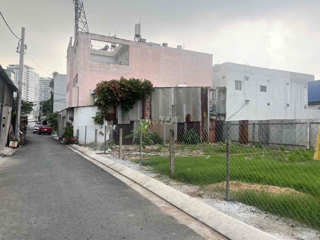 Bán Gấp Đất Hẻm Ô Tô Cạnh Vạn Phúc 56m² giá 4.6 tỷ - Cơ hội đầu tư tuyệt vời!