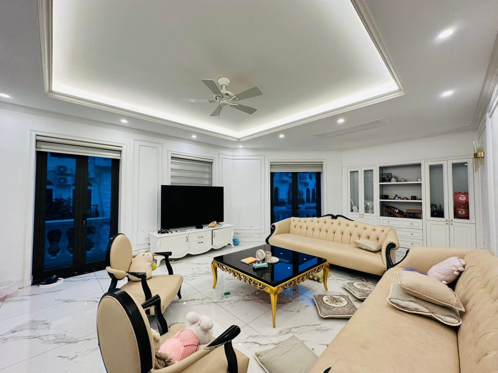 Nhà lô góc 6 tầng thang máy tại Đô Nghĩa - 103m² giá 27.83 tỷ - Đầu tư sinh lời cao!