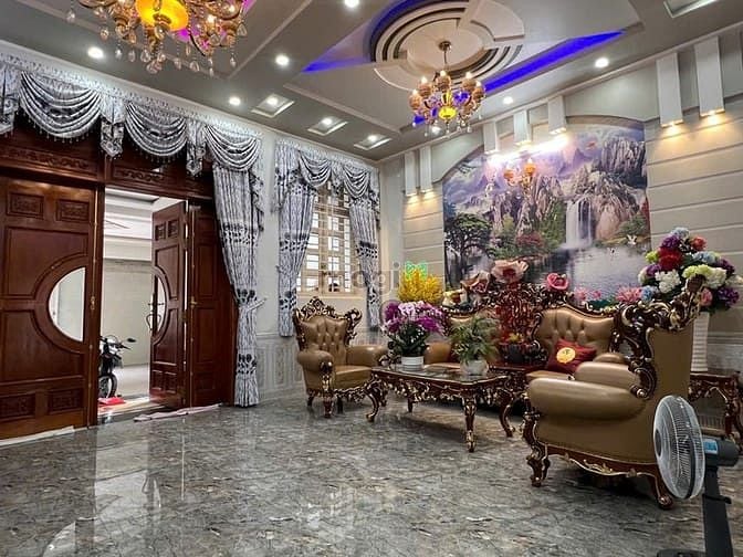 Nhà mặt tiền kinh doanh Trương Thị Hoa, Q12, 165m² giá 17.5 tỷ - Cơ hội hiếm có!