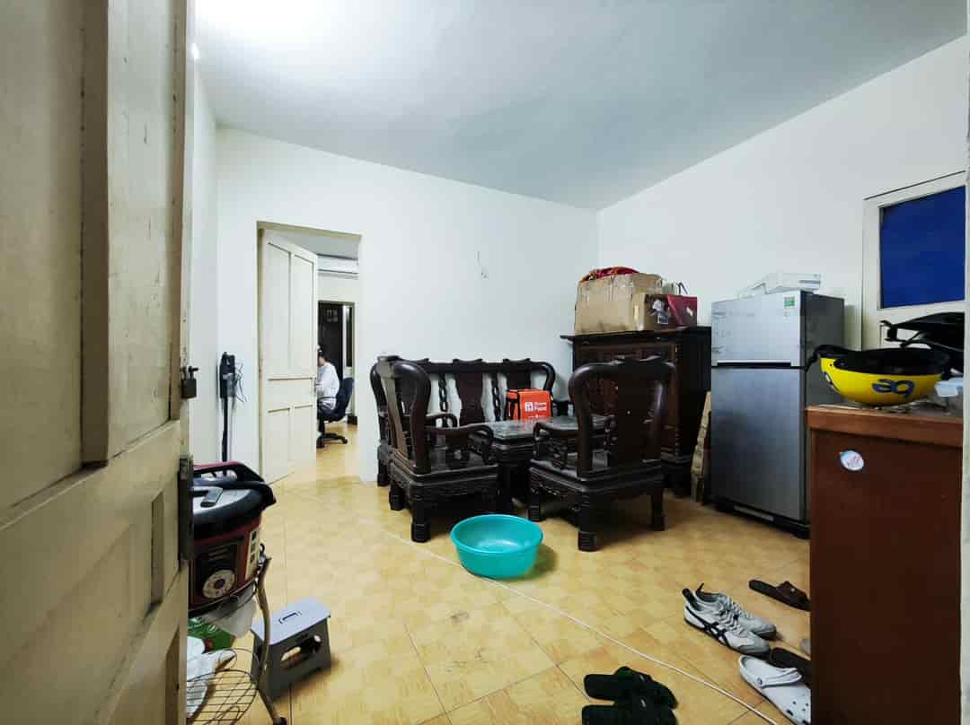 Căn hộ tập thể Giảng Võ, Ba Đình 80m² giá 7 triệu - Không thể bỏ lỡ!