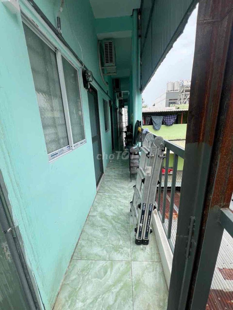 Cho thuê phòng ban công 25m² giá 3.5 triệu - Gần Bệnh viện Thống Nhất