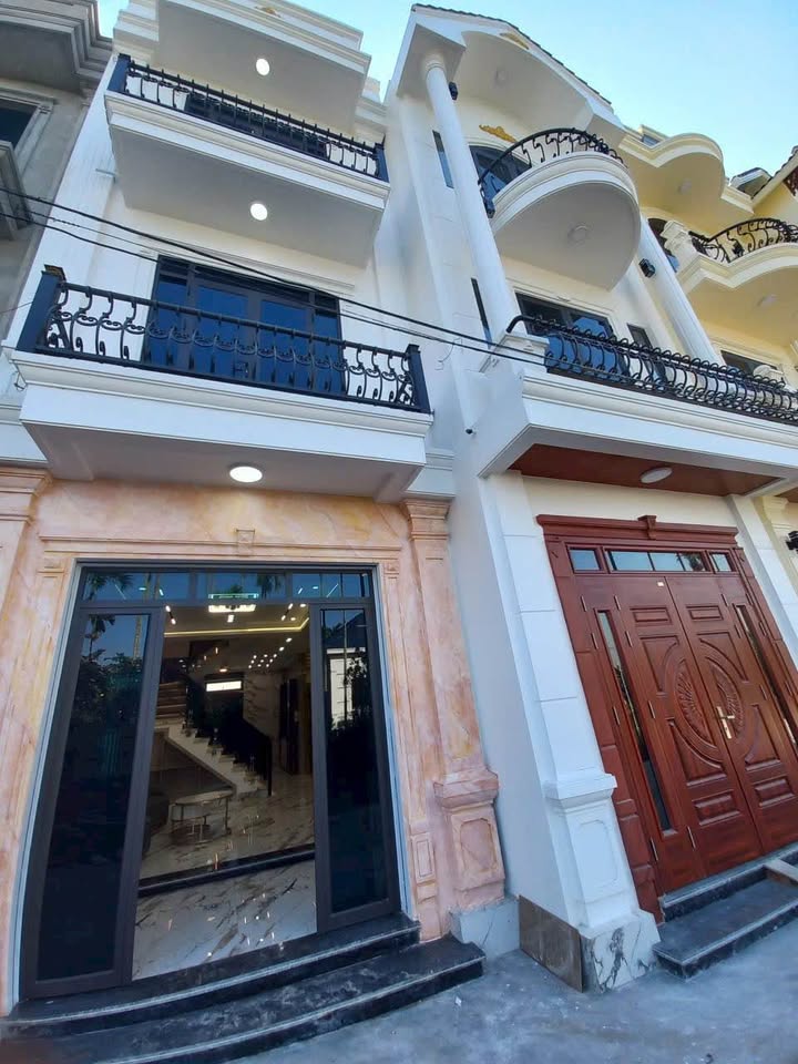 Nhà 3 tầng Hồng Thái, An Dương 50m² giá 2 tỷ - Không gian sống lý tưởng!