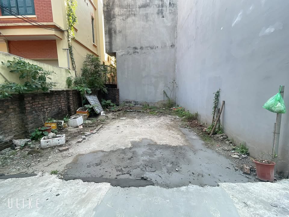 Đất nền 50m² tại phường Đức Thắng, Bắc Từ Liêm - Giá 8 tỷ, Sổ đỏ chính chủ!