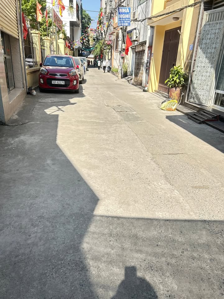 Nhà phố Kim Giang Thanh Xuân 38m² giá 11 tỷ - Kinh doanh sầm uất, ô tô tránh nhau!