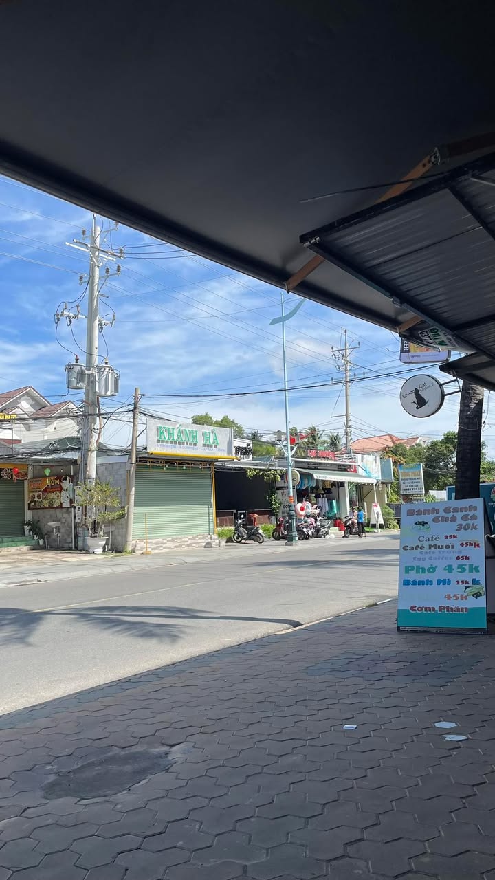 Đất thổ cư Mũi Né 140m² giá 7 tỷ - Mặt tiền Nguyễn Đình Chiểu, gần biển!