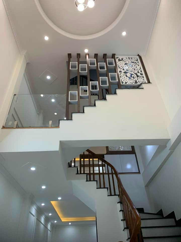 Nhà Dương Nội Hà Đông 30m² giá 5 tỷ - Sổ đỏ chính chủ, giao dịch ngay!