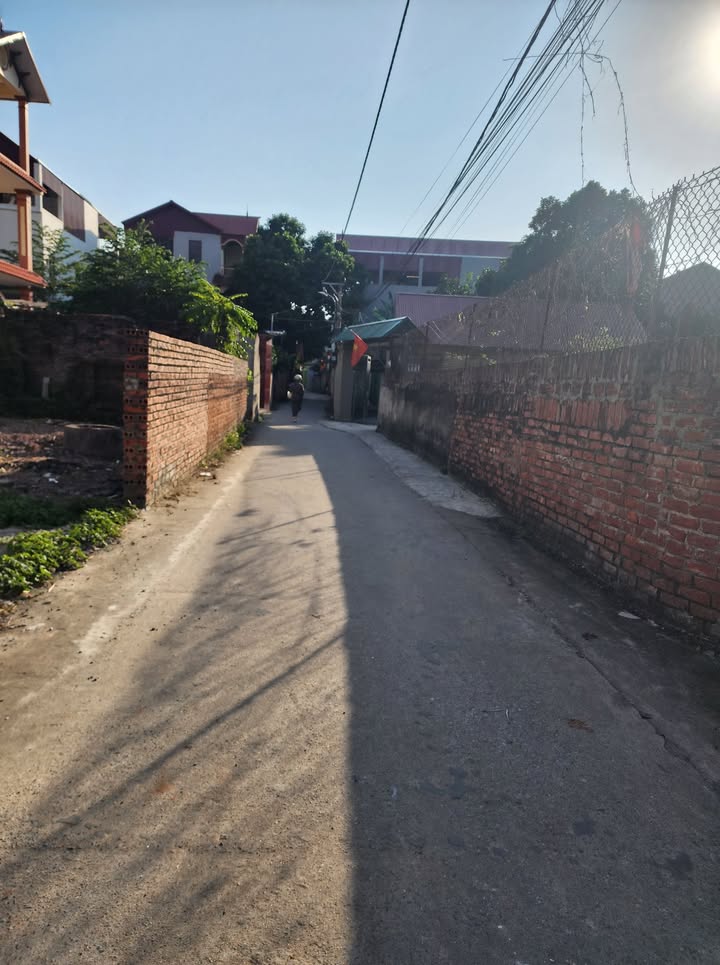 Đất nền Gia Lâm 43m² giá 2 tỷ - Cơ hội đầu tư hấp dẫn!