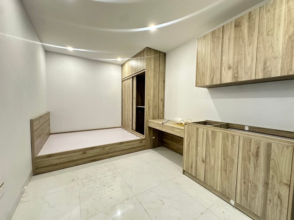 Phòng cho thuê ngõ 193 Phú Diễn 18m² giá 3.7 triệu - Full đồ, vào ở ngay!