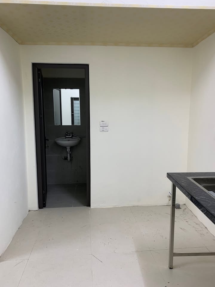 Nhà cho thuê 3 phòng ngủ tại Đông Ngạc 50m² - Full nội thất chỉ 5 triệu/tháng!