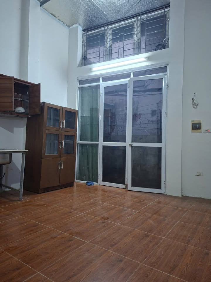 Nhà cho thuê Ngõ 193 Đường Phú Diễn, Quận Bắc Từ Liêm 42m² - Sẵn sàng ở ngay!