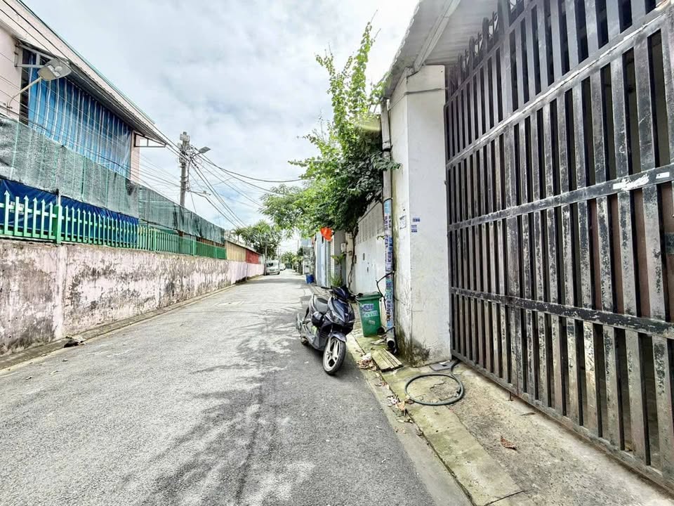 Cho thuê xưởng 200m² tại Thới An, Quận 12 - Phù hợp cho ngành may mặc!