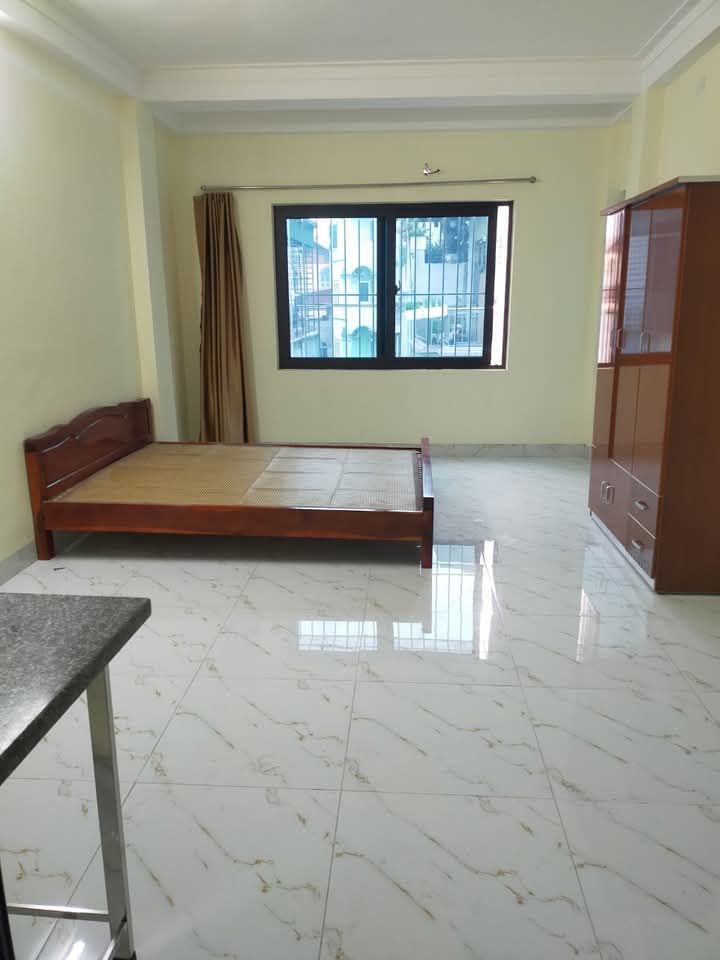 Phòng cho thuê 30m² gần cao đẳng FPT - Chỉ 2.8 triệu/tháng - Sẵn sàng vào ở ngay!