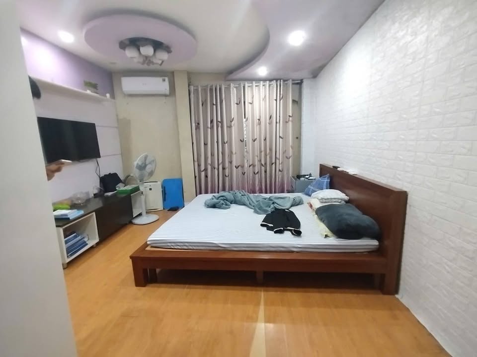 Nhà 2,5 tầng phường Nguyễn Trãi 61,5m² giá 4 tỷ - Kinh doanh thuận lợi!