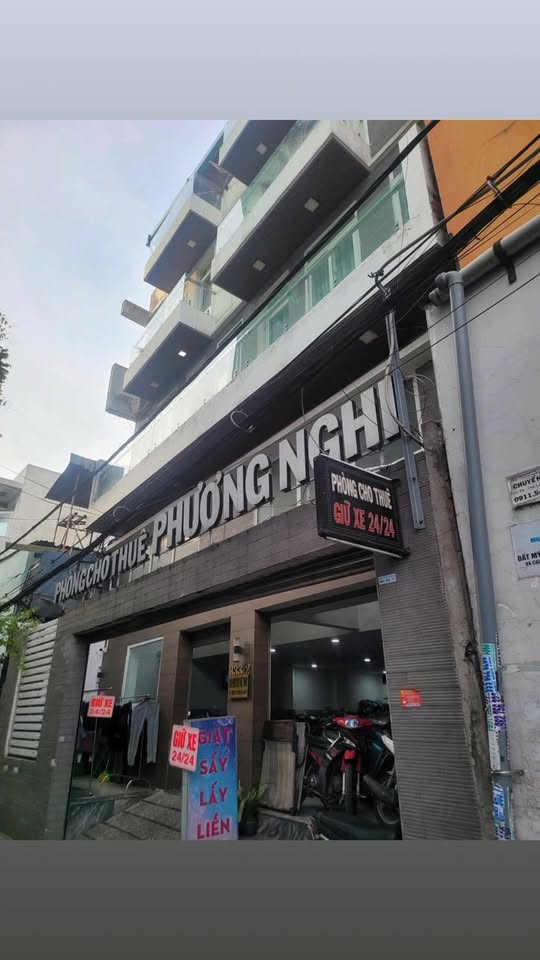 Căn hộ dịch vụ Đinh Bộ Lĩnh, Bình Thạnh 140m² giá 26.5 tỷ - Đầu tư sinh lời ổn định!