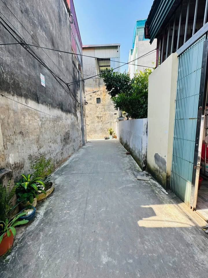 Đất tặng nhà 1,5 tầng ngay trường Ngọc Châu - Giá chỉ 1.81 tỷ