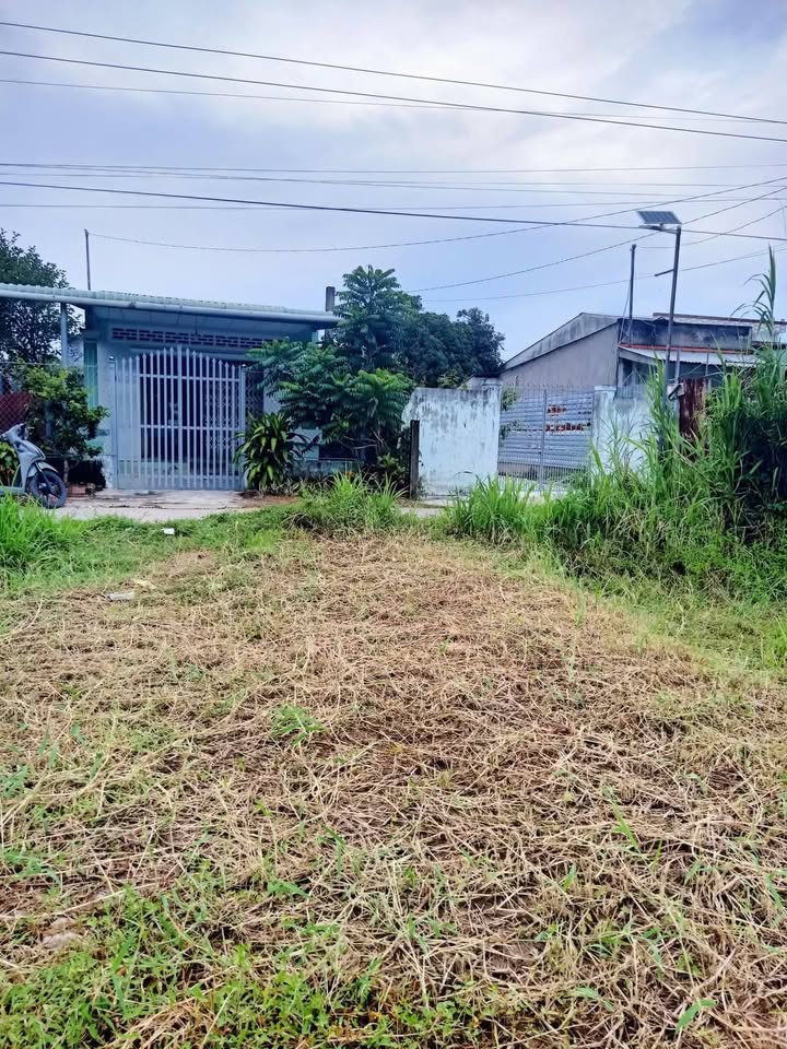 Bán đất thổ cư mặt tiền ấp Xóm Trảng, Châu Thành 183m² - Giá chỉ 520 triệu!