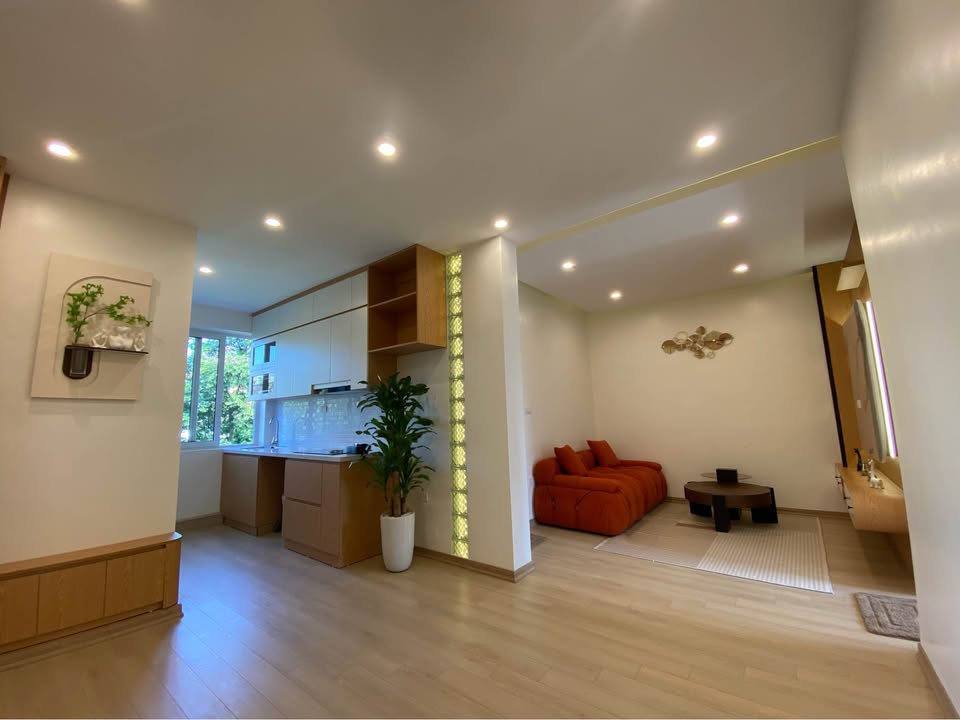 Căn hộ nhà tập thể Vĩnh Phúc, Ba Đình 75m² - Tiện ích bạt ngàn, không gian thoáng đãng!