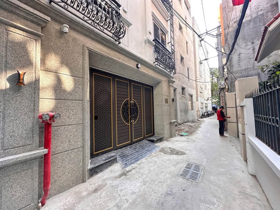 Căn hộ dịch vụ Phú Diễn 70m² giá 20 tỷ - Doanh thu 100 triệu/tháng!