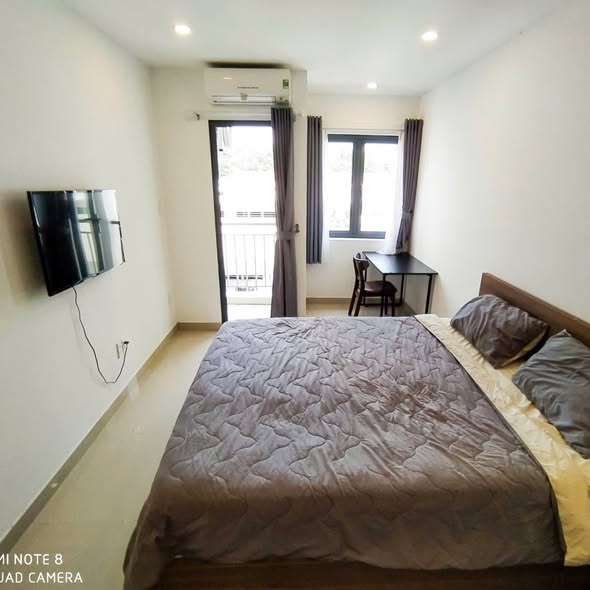 Căn hộ 1 phòng ngủ Thành Thái Quận 10 - Full nội thất, sẵn sàng ở ngay!