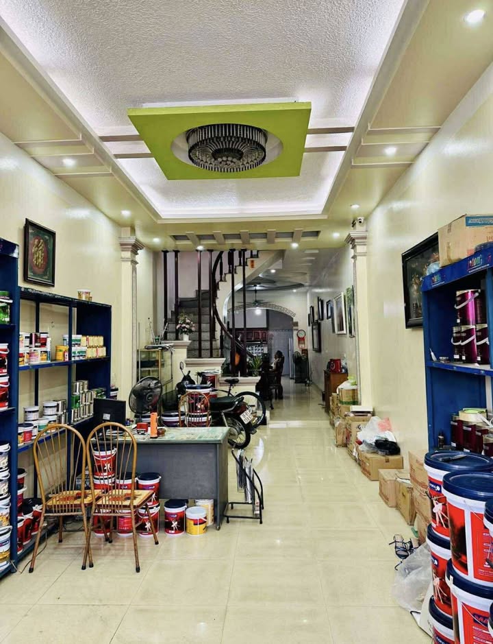 Nhà mặt đường Điện Biên, Nam Định 110m² giá 10.5 tỷ - Kinh doanh sầm uất!