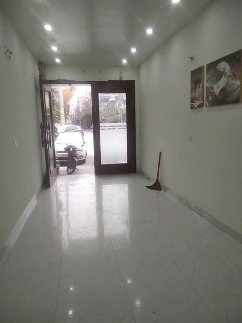 Nhà mặt đường Hùng Vương, Nam Định 107m² giá 6 triệu - Phù hợp kinh doanh!