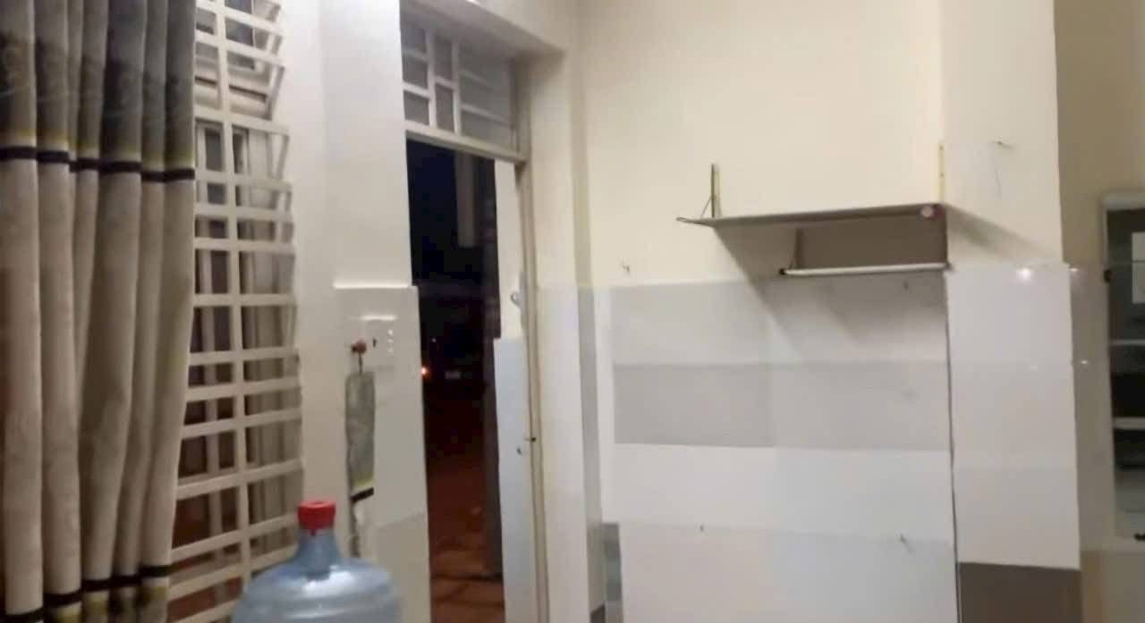 Nhà nguyên căn cho thuê mặt tiền ĐX 102, Thủ Dầu Một - Giá chỉ 3 triệu/tháng!