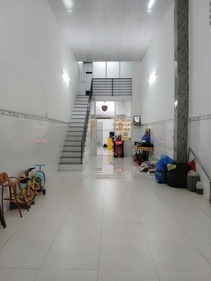 Nhà cho thuê Đường Trần Hưng Đạo, TP Mỹ Tho 100m² - Thích hợp làm văn phòng